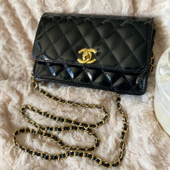 ❤️SOLD🔴❌💥PATENT LEATHER QUILTED BAG❤️ - Picture 3 of 10